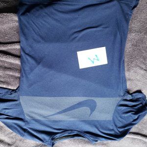 Pack Of Adult M-XL Nike, Hollister, H&M (tops, long sleeve, beanie)
